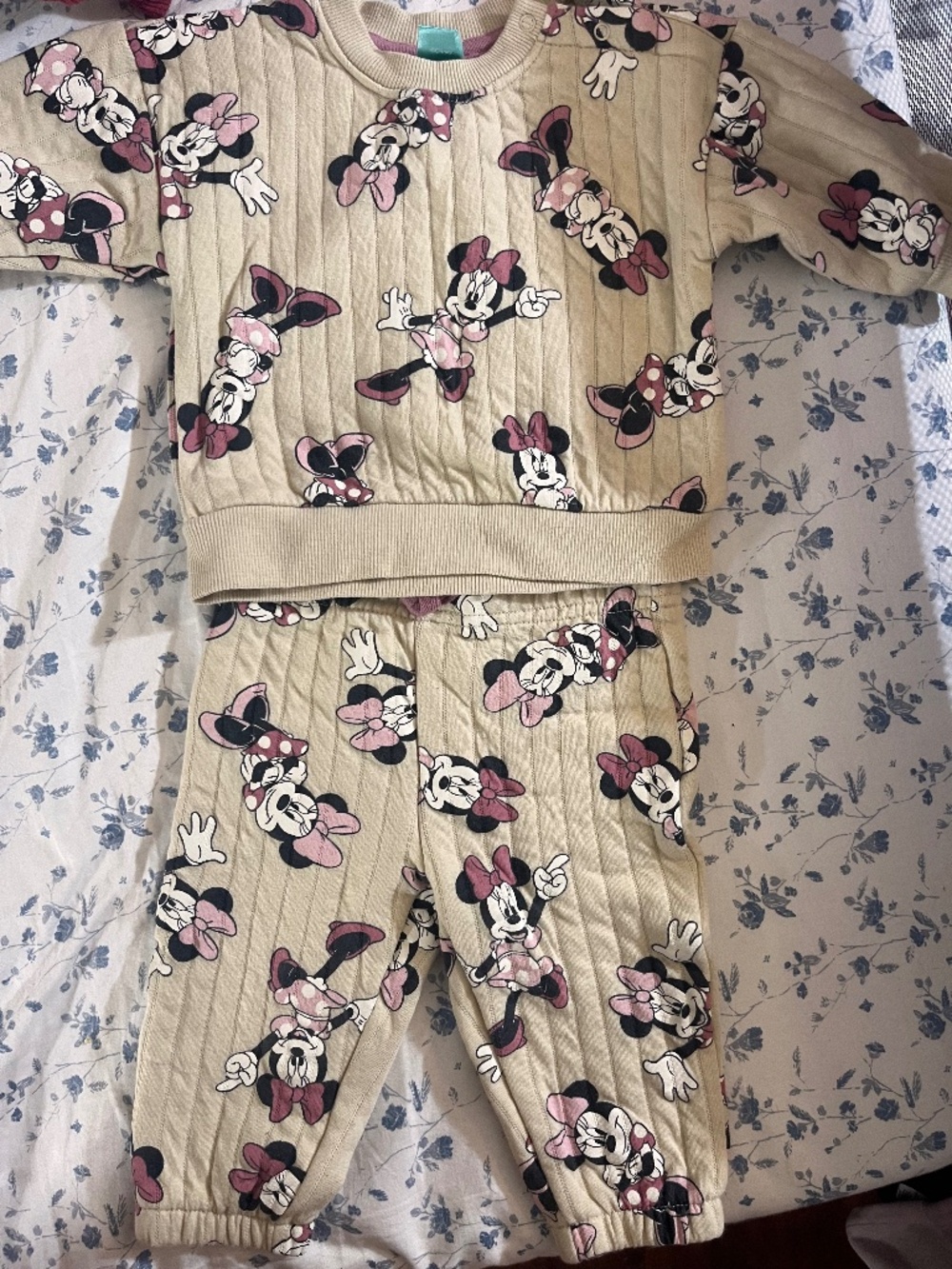 Minnie Mouse Sweatpants Set